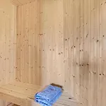 Amazing In With Sauna Nyaraló *
