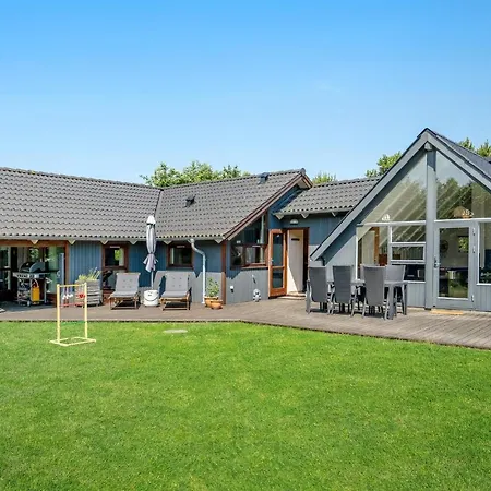 Amazing In With Sauna Feriehus *