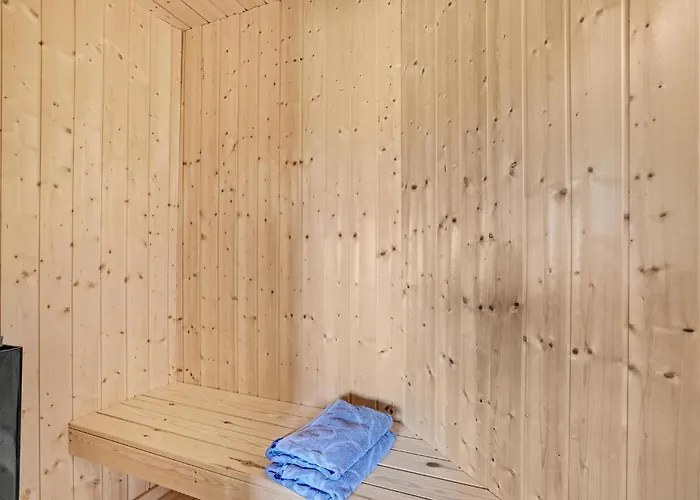 Amazing In With Sauna بيت للعطل *